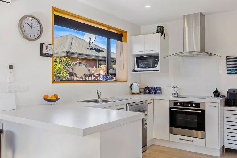 Photo of property in 2/24 Kingrove Street, Bishopdale, Christchurch, 8053