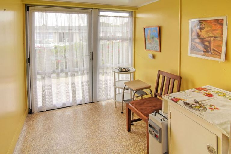 Photo of property in 8 Bannister Court, Masterton, 5810