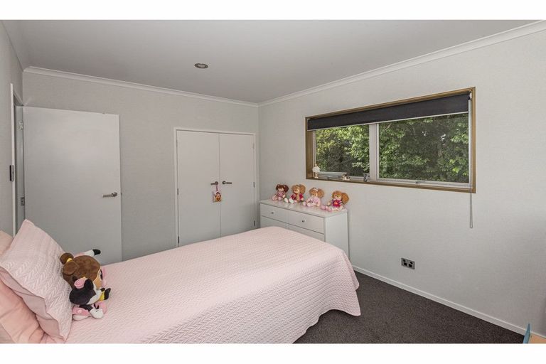 Photo of property in 17 Kotare Crescent, Maunu, Whangarei, 0110