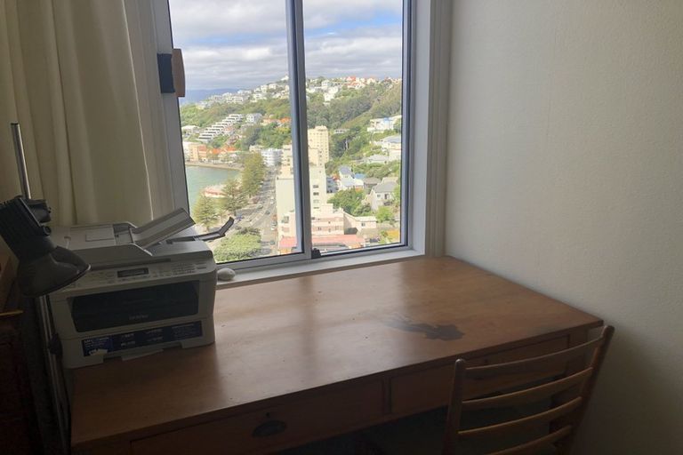 Photo of property in 7/2 Oriental Terrace, Mount Victoria, Wellington, 6011