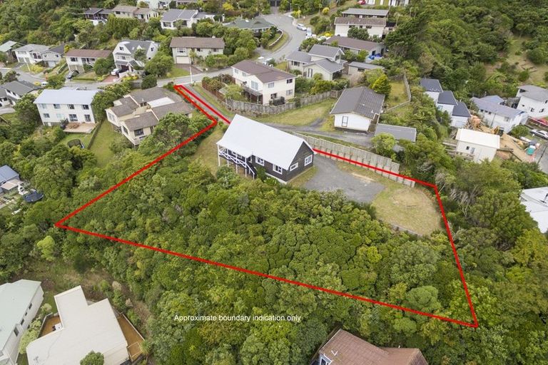 Photo of property in 30 Gaya Grove, Ngaio, Wellington, 6035