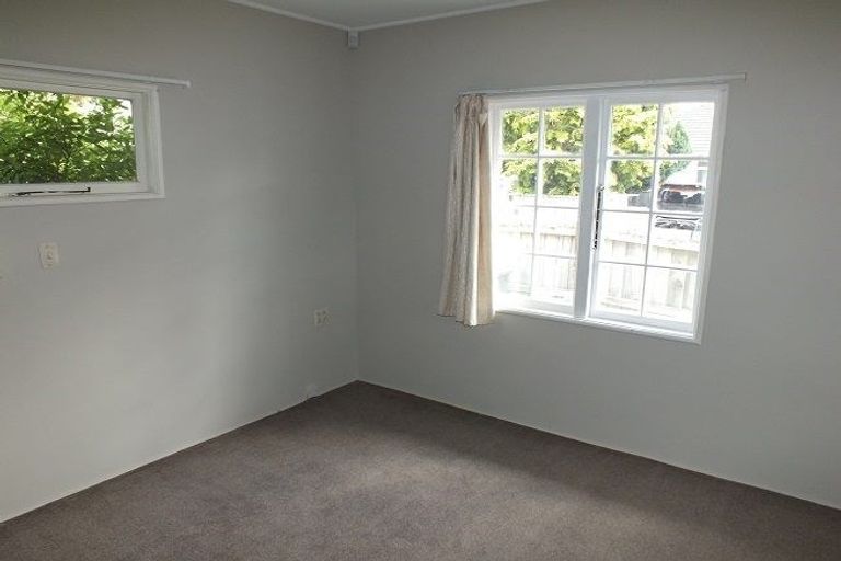 Photo of property in 40 Moreland Avenue, Papanui, Christchurch, 8053