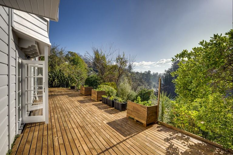 Photo of property in 7 Fitzroy Road, Bluff Hill, Napier, 4110