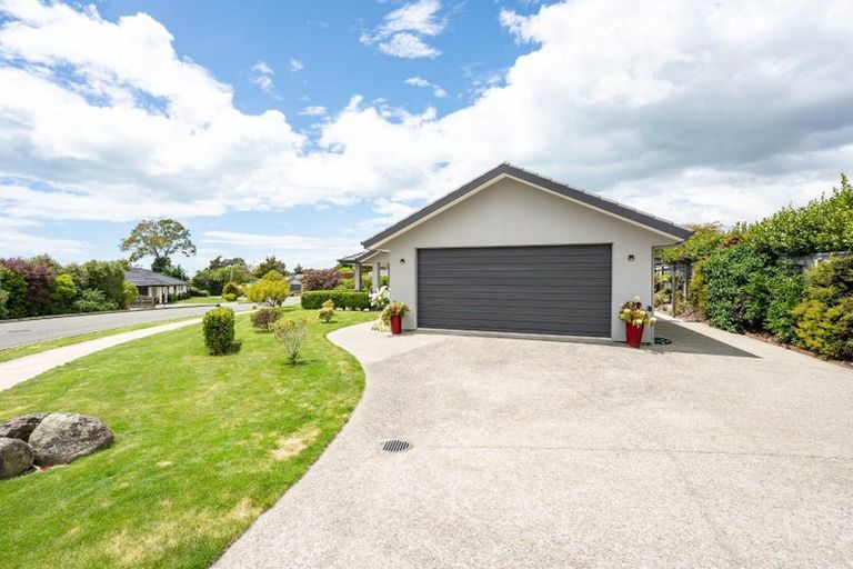 Photo of property in 11 Les Wakefield Road, Mapua, 7005