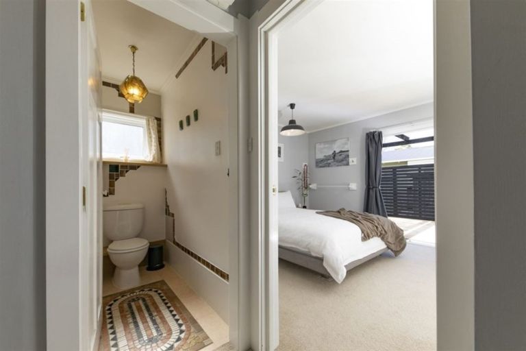 Photo of property in 397a West Coast Road, Glen Eden, Auckland, 0602