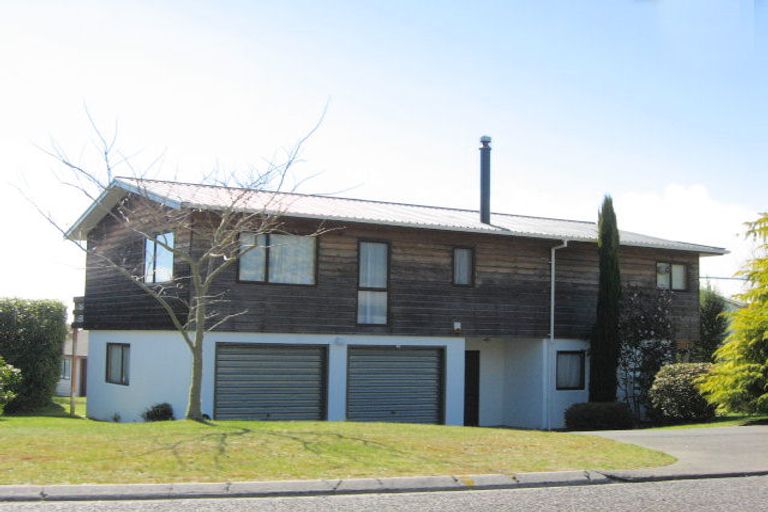 Photo of property in 14 Asher Avenue, Motuoapa, 3382