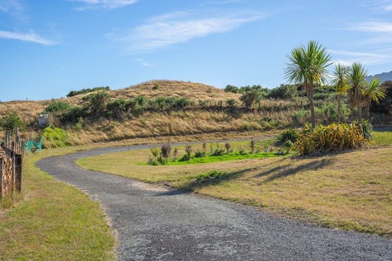 Photo of property in 17 Jacks Bush Road, Waikanae, 5391