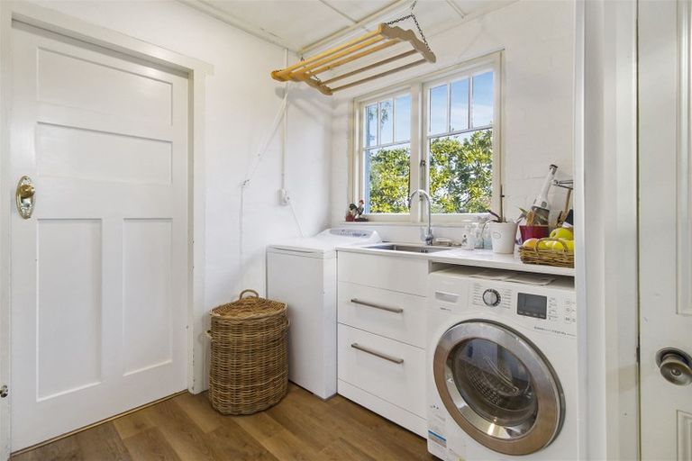 Photo of property in 17 Parsonage Road, Waimate, 7924