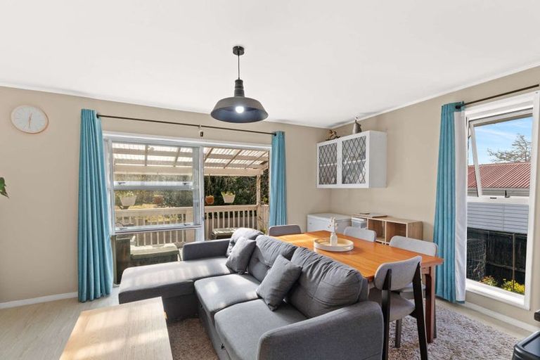 Photo of property in 3/100 Portage Road, New Lynn, Auckland, 0600