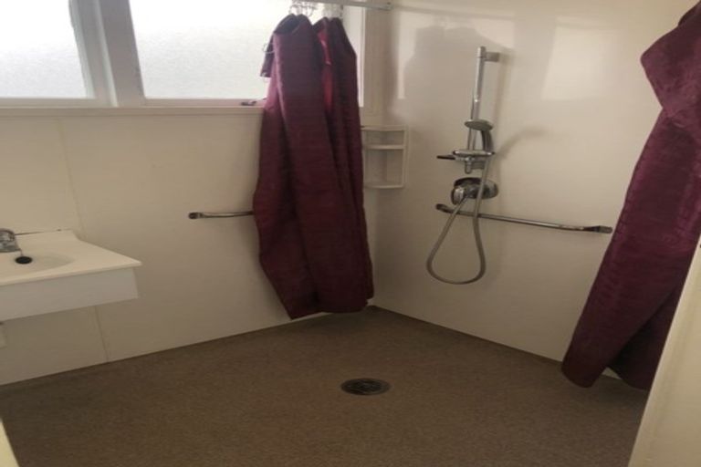 Photo of property in 14 Tatariki Street, Rosehill, Papakura, 2113