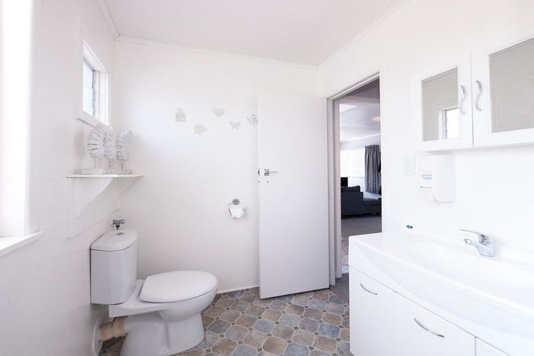 Photo of property in 13 Binnie Street, Paihia, 0200