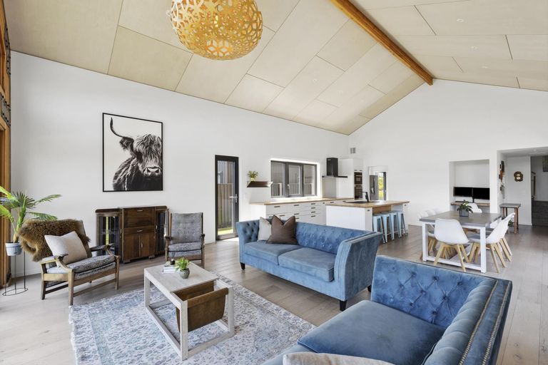 Photo of property in 7 Sapphire Spring Rise, Wanaka, 9305
