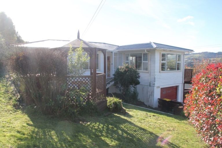 Photo of property in 3 Saville Row, Johnsonville, Wellington, 6037