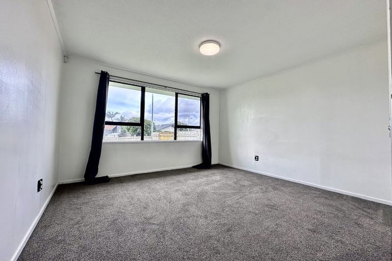Photo of property in 38 Burundi Avenue, Clendon Park, Auckland, 2103