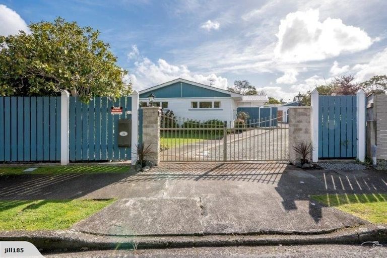 Photo of property in 25 Rata Street, Waikanae, 5036