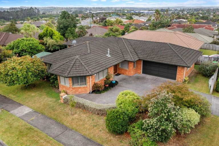 Photo of property in 23 Highfields Terrace, Henderson, Auckland, 0612
