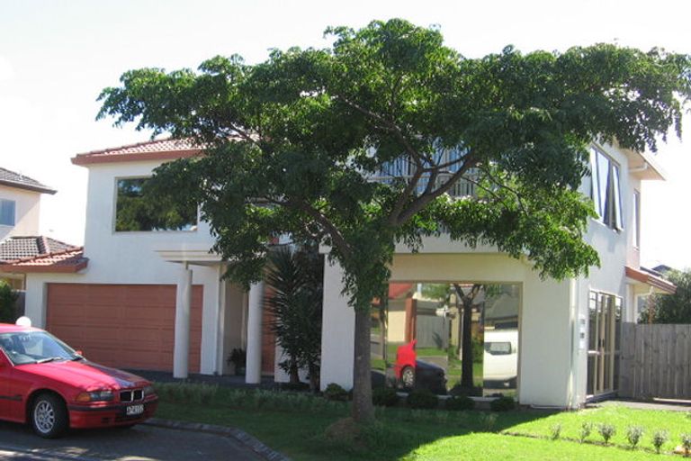 Photo of property in 12 Tollana Road, Te Atatu Peninsula, Auckland, 0610