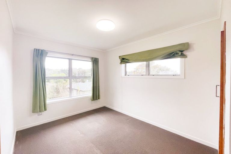 Photo of property in 38 Tui Glen Road, Birkenhead, Auckland, 0626