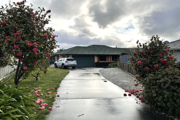Photo of property in 13 Kingsgate Row, Havelock North, 4130