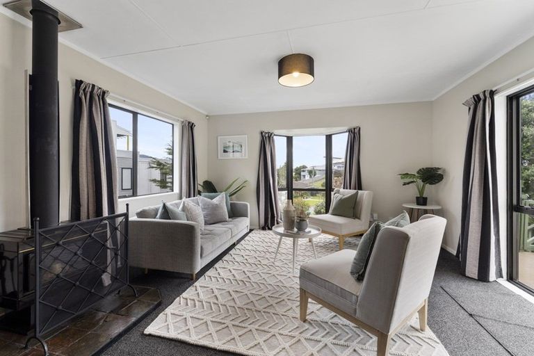 Photo of property in 18 Webber Street, Paraparaumu Beach, Paraparaumu, 5032