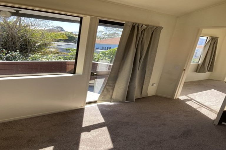 Photo of property in 136 Karori Road, Karori, Wellington, 6012