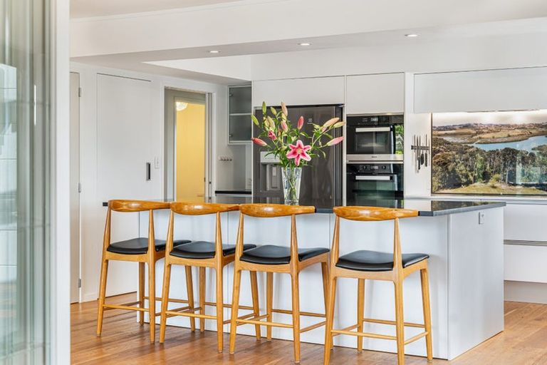 Photo of property in 143 Whangaparaoa Road, Red Beach, 0932