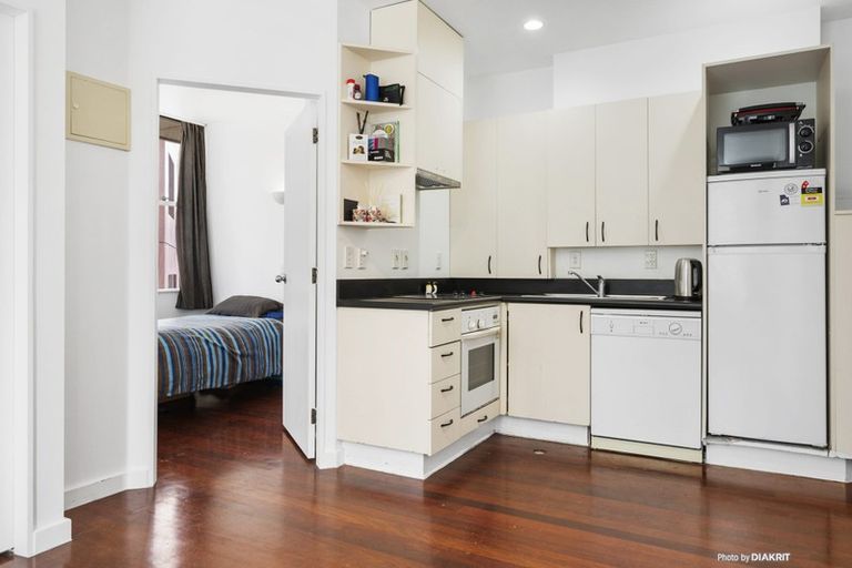 Photo of property in Terrace Tower Apartments, 1b/126 The Terrace, Wellington Central, Wellington, 6011