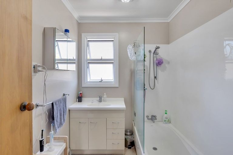 Photo of property in 21 Fantham Street, Hawera, 4610