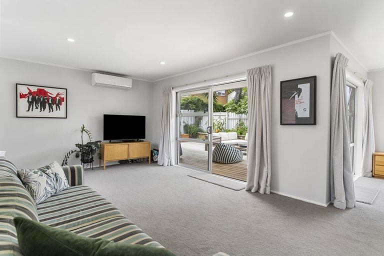 Photo of property in Gull - Unmanned, 3/1 Rangitira Avenue, Takapuna, Auckland, 0622