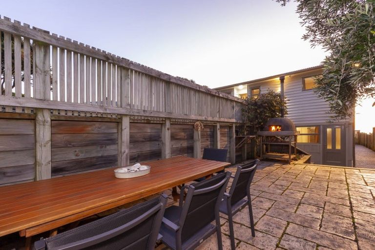 Photo of property in 52 The Parade, Paekakariki, 5034