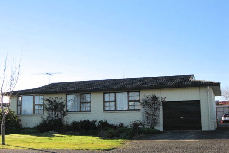 Photo of property in 219c Park Street, Winton, 9720