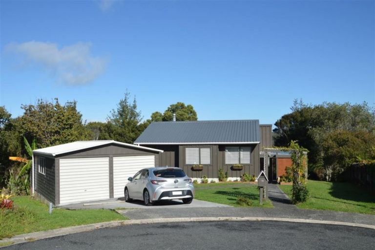 Photo of property in 19 Taumata Close, Paihia, 0200