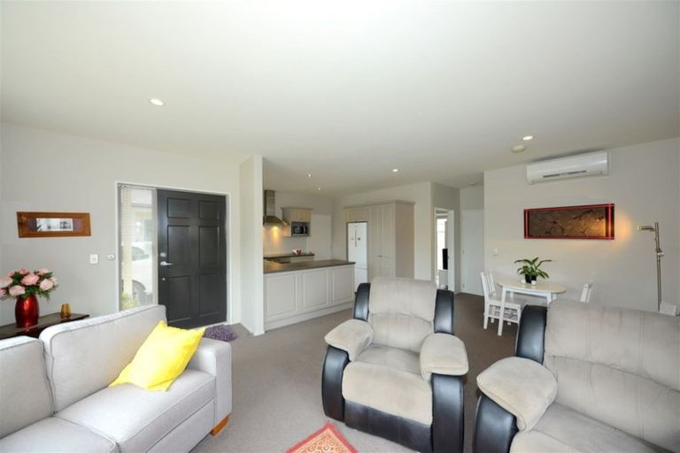Photo of property in 21 Streamside Court, Woolston, Christchurch, 8062