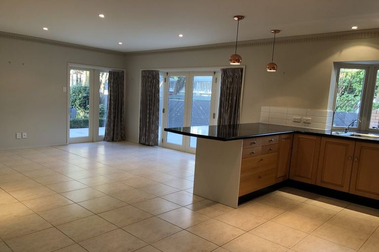 Photo of property in 80 Queens Grove, Hutt Central, Lower Hutt, 5010