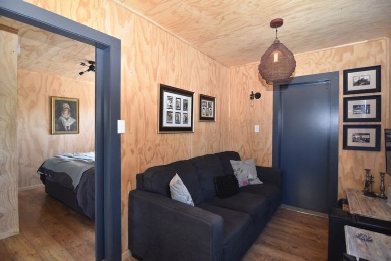 Photo of property in 319 High Street South, Carterton, 5713