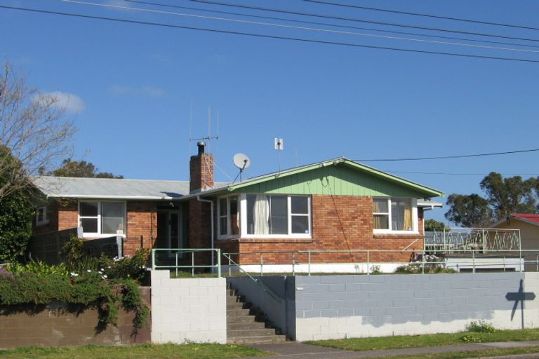 Photo of property in 35 Taupo Avenue, Mount Maunganui, 3116