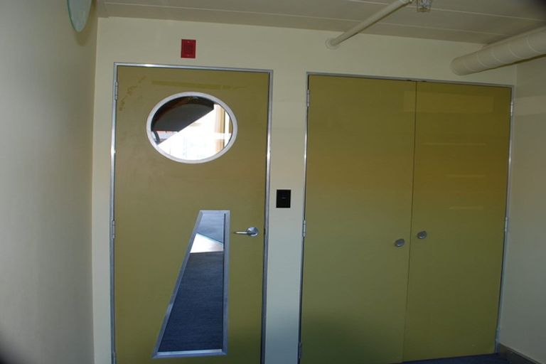 Photo of property in Qba Apartments, 1g/51 Webb Street, Mount Cook, Wellington, 6011