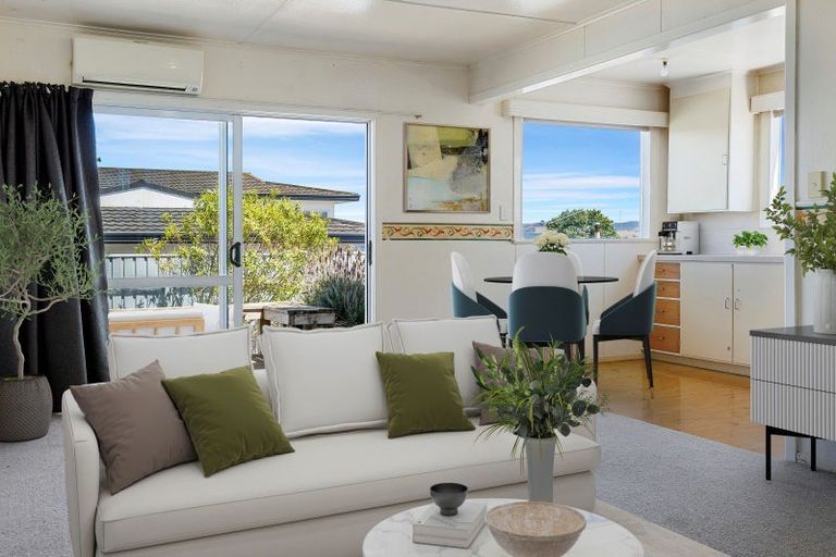 Photo of property in 38 Puriri Street, Hilltop, Taupo, 3330