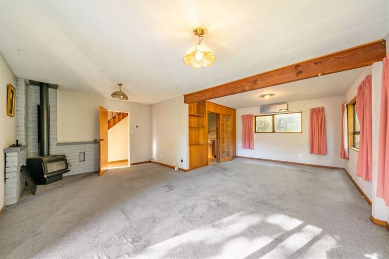 Photo of property in 122 Plateau Road, Te Marua, Upper Hutt, 5018