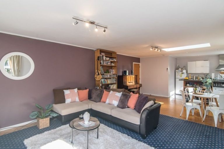 Photo of property in 139 Parkvale Road, Karori, Wellington, 6012