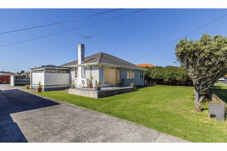 Photo of property in 1/11 Mangarata Avenue, Papatoetoe, Auckland, 2025