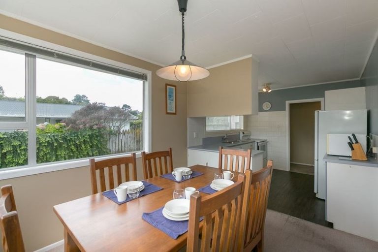 Photo of property in 45 Cumberland Street, Merrilands, New Plymouth, 4312
