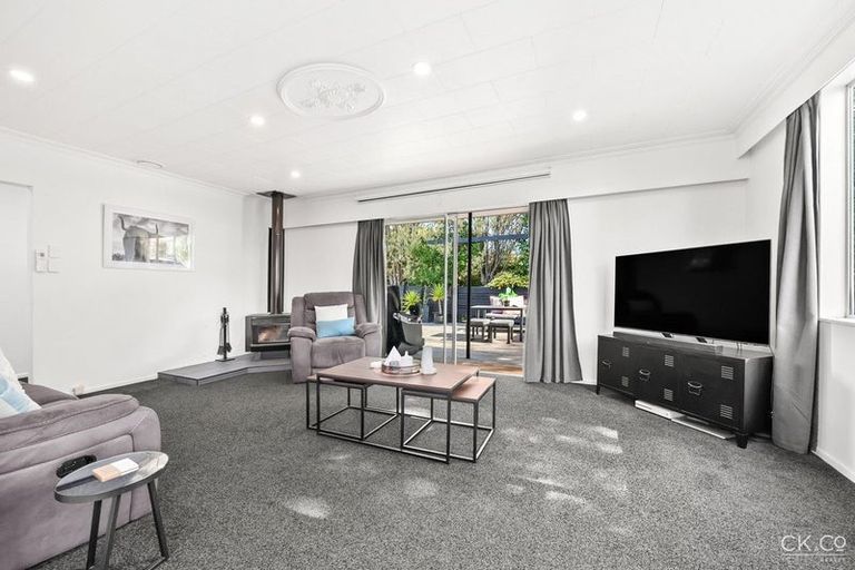 Photo of property in 34 California Drive, Totara Park, Upper Hutt, 5018