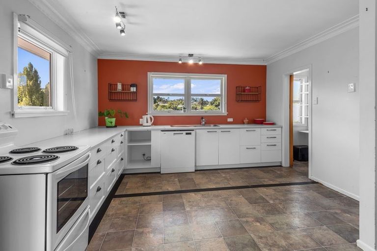 Photo of property in 52 Cairnfield Road, Kensington, Whangarei, 0112