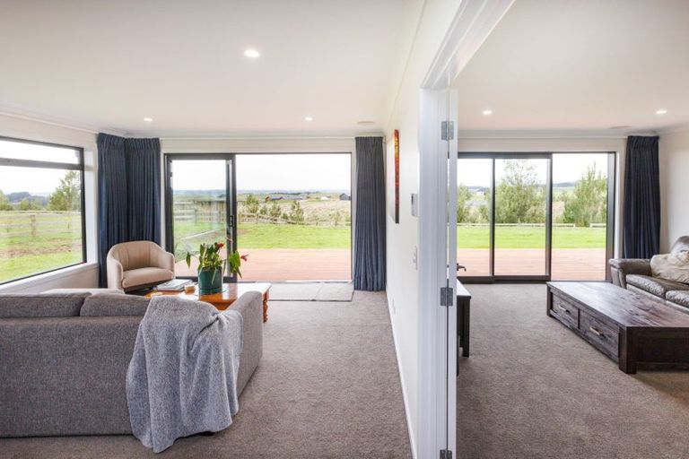 Photo of property in 117 Kingsdale Park Drive, Aokautere, Palmerston North, 4471