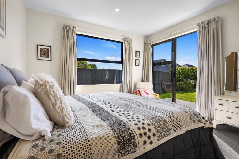 Photo of property in 22 Awa Place, Rangiora, 7400