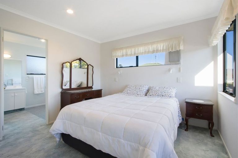 Photo of property in 12 Belmont Rise, Katikati, 3129