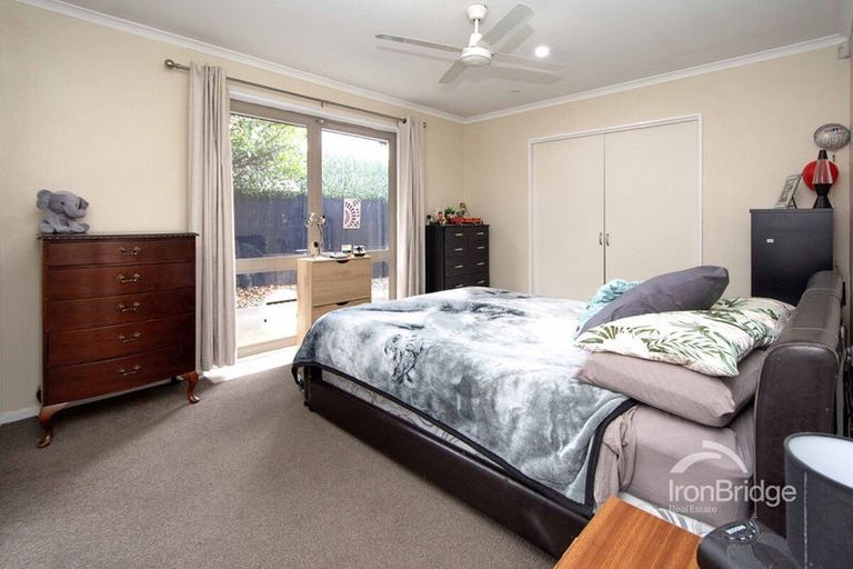 Photo of property in 10 Netley Place, Aranui, Christchurch, 8061
