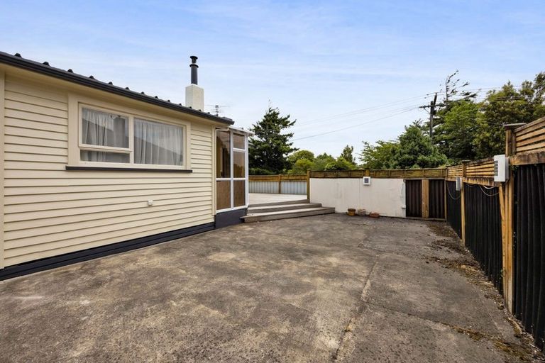 Photo of property in 1 Falstaff Street, Stratford, 4332