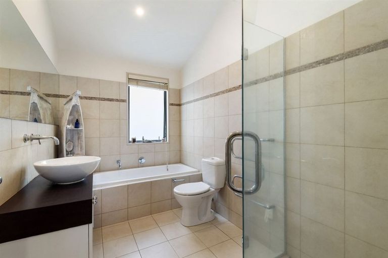 Photo of property in 3/44 Aberdeen Road, Campbells Bay, Auckland, 0620